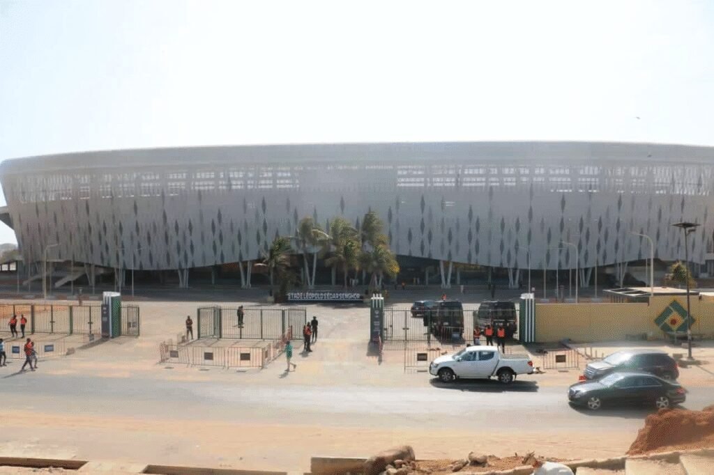 Les abords du stade Léopold Sédar Senghor déguerpis: Première victoire du ministre Khady Diène Gaye en guerre contre l’anarchie…(Souleymane Boun Daouda Diop)