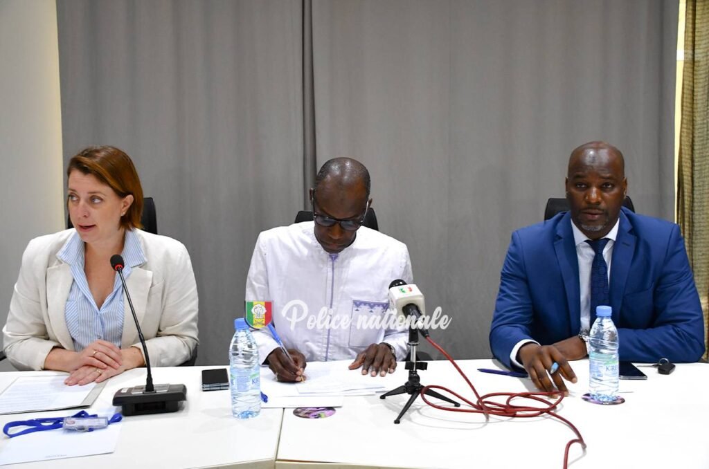 Mamadou Lamine NIANG, Commissaire divisionnaire de Police de classe exceptionnelle a présidé, l’atelier de partage sur la lutte contre l’e-escroquerie, ce mardi