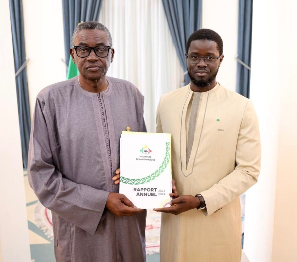 Sénégal : Le président Bassirou Diomaye Faye a reçu le Rapport annuel du Médiateur de la République