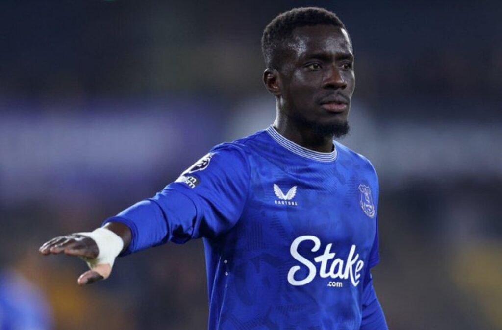 Idrissa Gana Gueye brille malgré la défaite d’Everton contre Liverpool