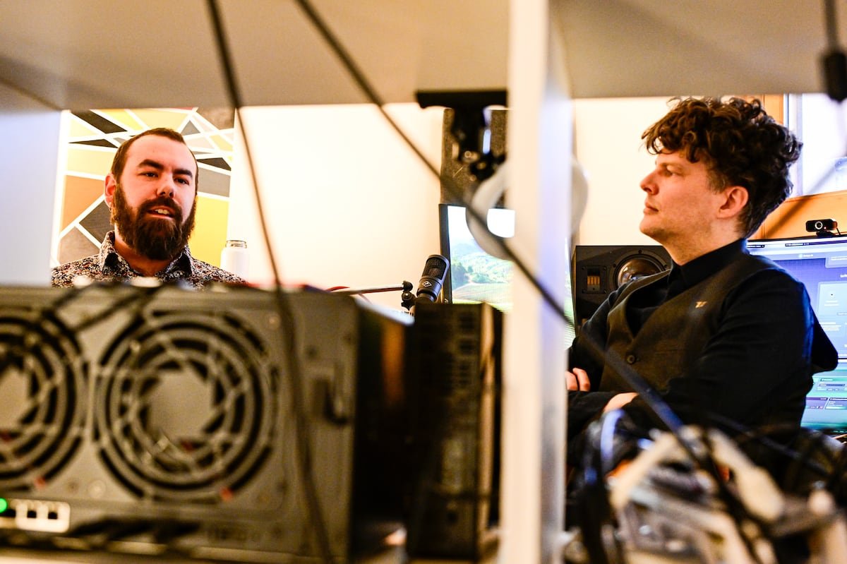 Après avoir tenté de vivre de leur musique, Samuel Wagner et Philippe Bourque ont pratiquement accroché leur micro et travaillent aujourd'hui dans le domaine de l'informatique, l'un dans une PME et l'autre comme consultant.