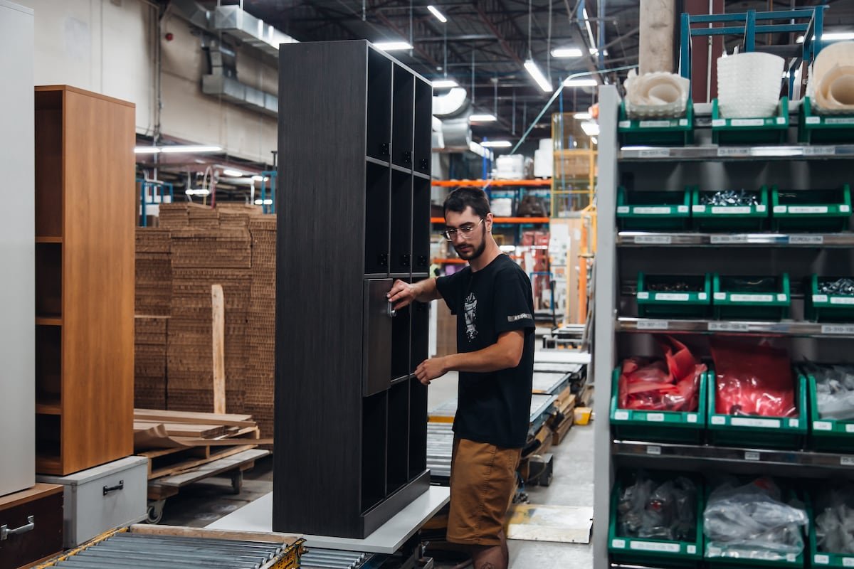 Artopex est l'un des principaux manufacturiers spécialisés dans la conception et la fabrication de mobilier de bureau à l'échelle du pays.