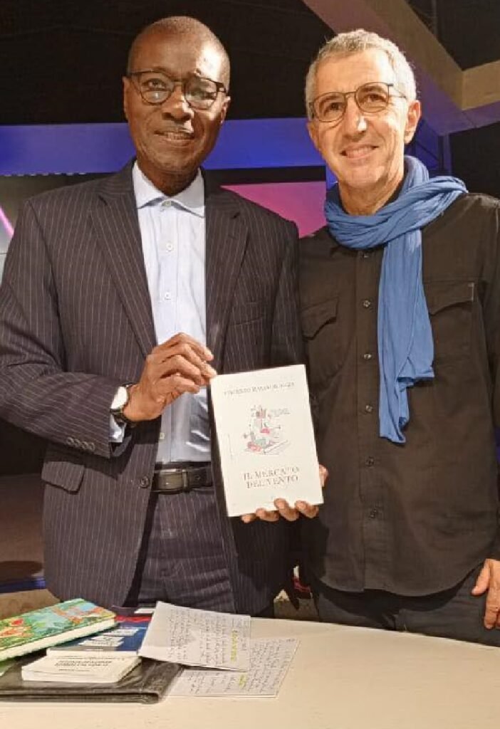Littérature I « Le Marché Nguélaw » : Une ode à Dakar signée Vincenzo Maria Orregia, un Sénégalais de cœur