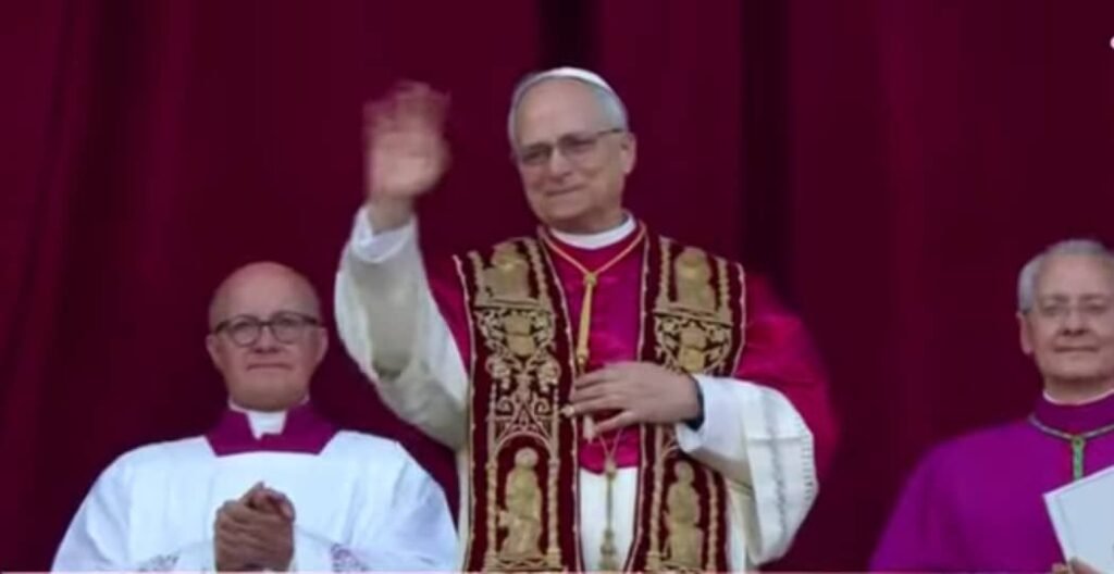 Saint Pape Léon XIV, le nouveau Pape de Vatican…
