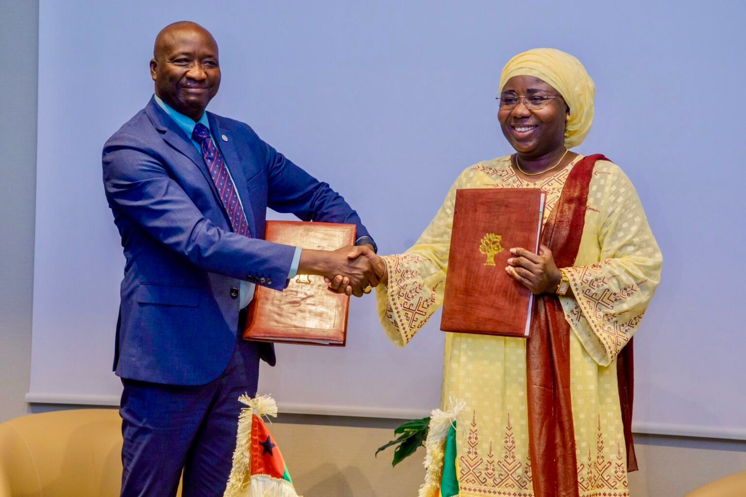 Sénégal : Accord de pêche historique avec la Guinée pour une gestion durable.