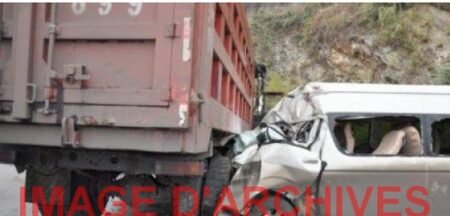 RN1 – Goudiry : Un choc entre camion et voiture fait un mort, les secours en difficulté