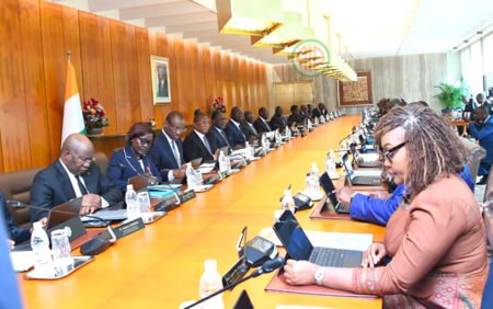 Côte d’Ivoire : le Conseil des ministres acte l’Accord de Samoa et renforce les liens avec l’UE.