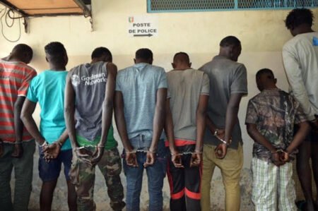 Démantèlement d’un réseau criminel à Saly : cinq individus arrêtés