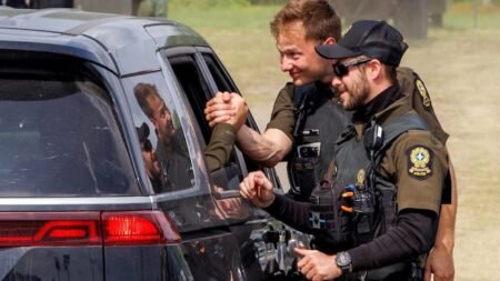 L’image de la semaine: OUF! Gros soupir de soulagement pour la petite disparue