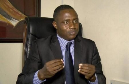 Yoro Dia tacle Ousmane Sonko sur la question des visas : « On ne gouverne pas par l’émotion »