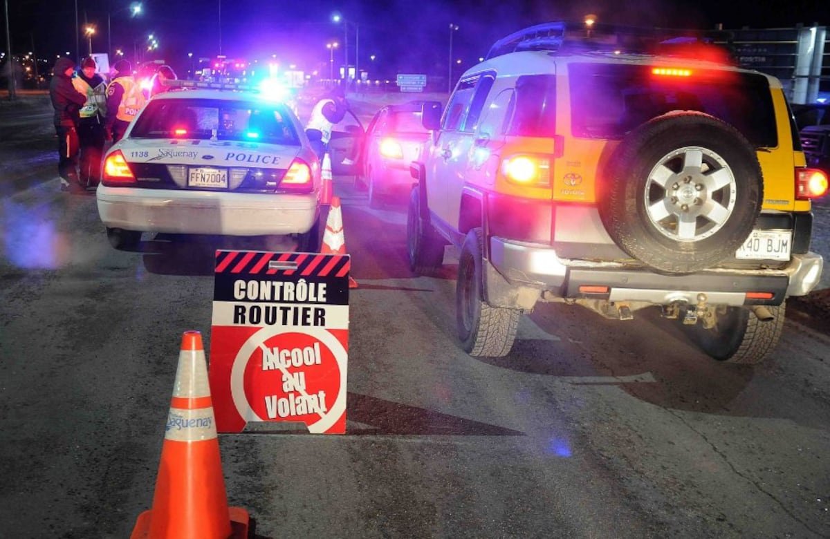 Les policiers ont remarqué la sacoche de Mathis Normandin lors d'un barrage routier. Cette dernière leur semblait suspecte, encore plus dans un contexte de conflit armé et de guerre de redevances.