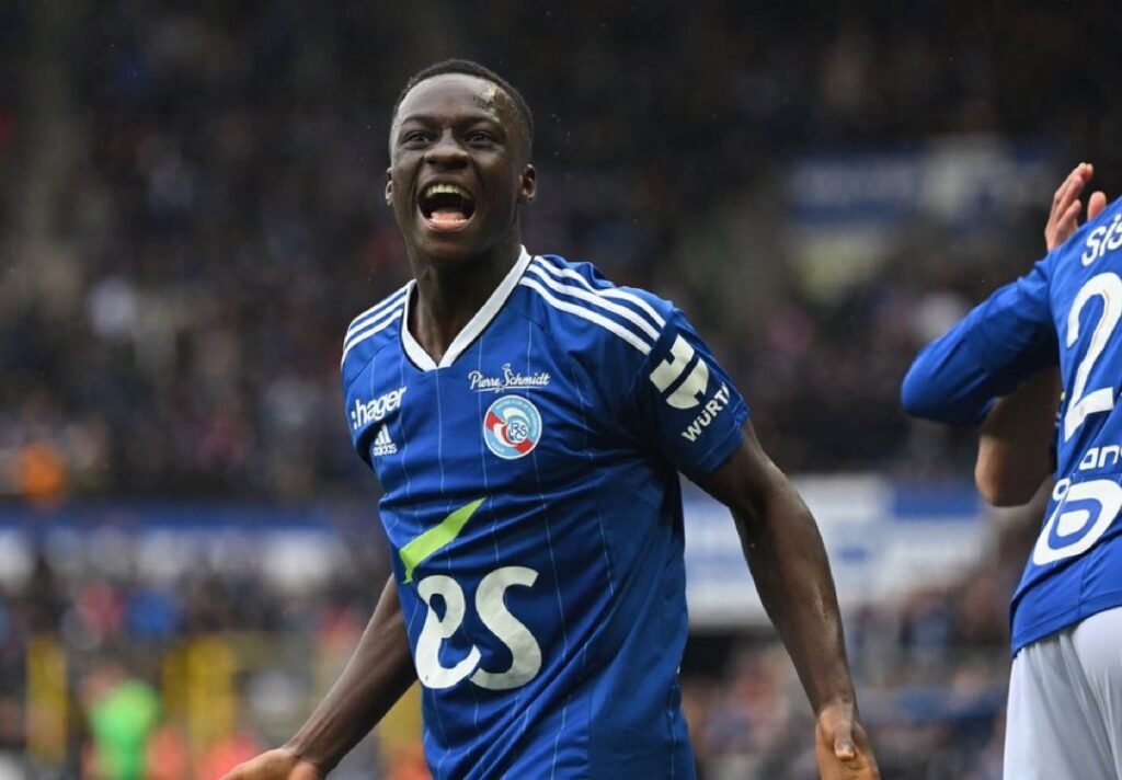 Mercato : Leeds United vise Habib Diarra avec une offre de 26 millions d’euros