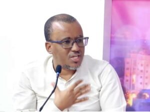 Urgent : Oumar Sow écope d’une peine de 6 mois dont 1 ferme