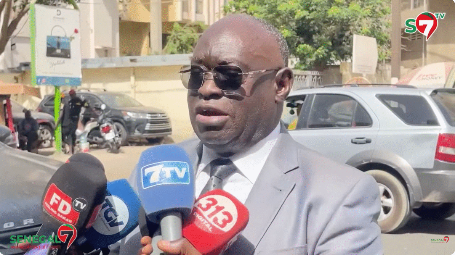 Moustapha Diakhaté placé en garde en vue:  Me El Hadji Diouf réagit « Tontou Woul Bén Question… »(Vidéo)