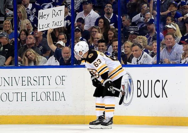 Sept ans plus tard, Brad Marchand avait beaucoup fait réagir en léchant le visage de Ryan Callahan lors du quatrième match de la série contre Tampa Bay.