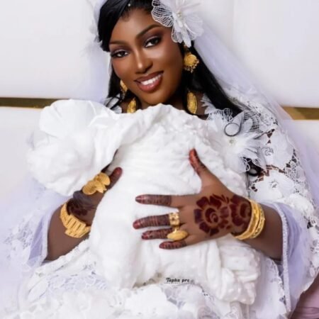 la chanteuse sénégalaise annonce la naissance de son bébé