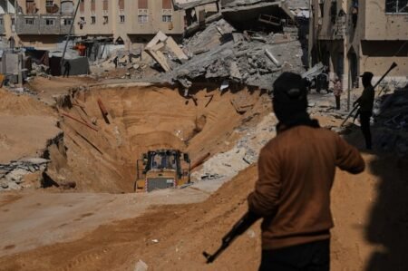 Les dépouilles de deux otages identifiés en Israël, le poste de Rafah toujours fermé