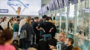 L’émigration des jeunes diplômés atteint des niveaux records avec plus de 82 000 départs en 2023
