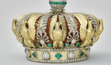 Vol de bijoux au Louvre: des joyaux estimés à 88 millions d’euros