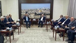 Le chef de la diplomatie turque et le patron du renseignement en réunion avec des dirigeants du Hamas