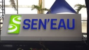 un droit de timbre de 1 % désormais appliqué sur les paiements en espèces