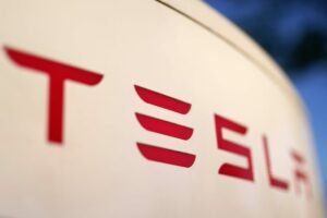 Tesla rappelle des Cybertrucks en raison d’un problème de phares