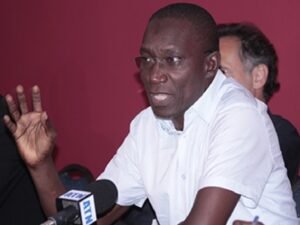 Affaire Madiambal Diagne : Me Amadou Sall dénonce un « abus de pouvoir » et défend le « droit de voyager »