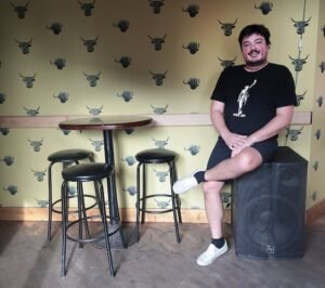 Émile Bilodeau seul sur ses «Îles»