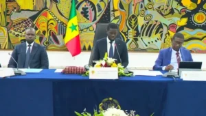 Le gouvernement adopte un projet de loi contre le blanchiment de capitaux